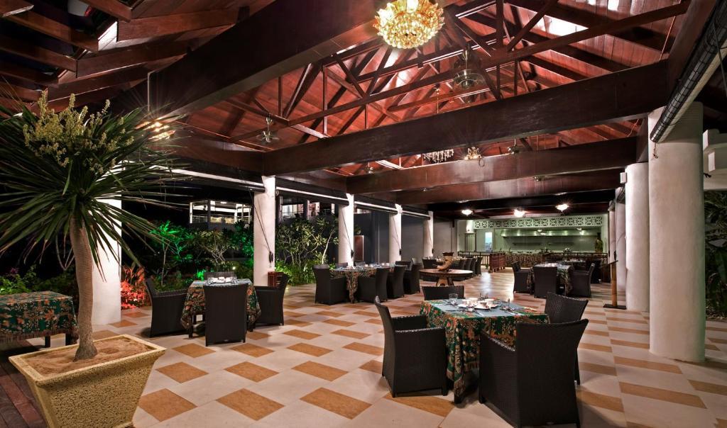 Sari Pacifica Resort & Spa, Sibu Island, Johor Pulau Sibu Exterior photo